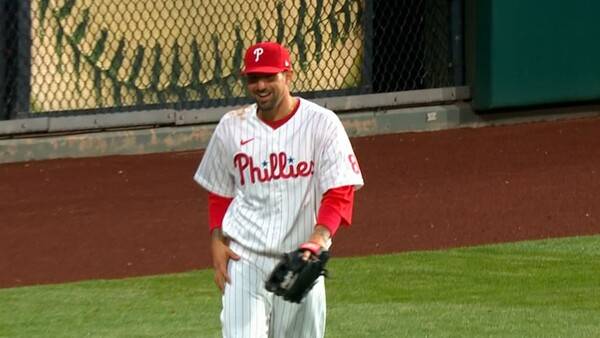 감독을 향한 부적절한 발언으로 경기 라인업에서 제외된 카스테야노스(사진=MLB.com)