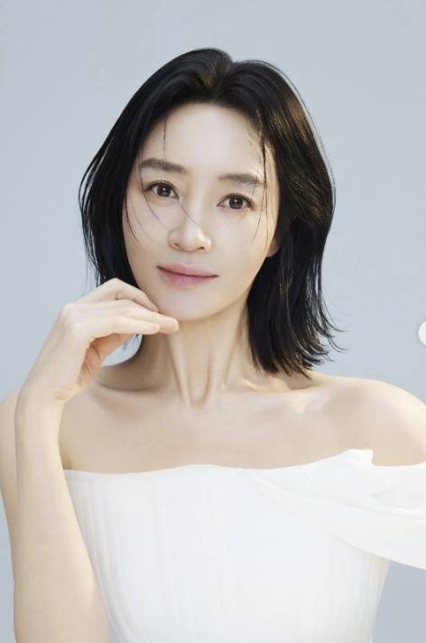 배우 김혜수 인스타그램