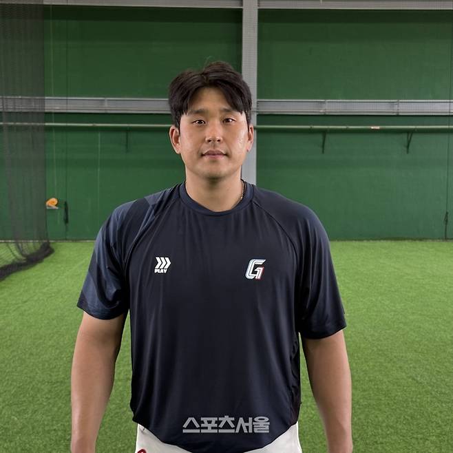 유강남이 스포츠서울과 인터뷰에 임하고 있다. 타이난 | 박연준 기자 duswns0628@sportsseoul.com