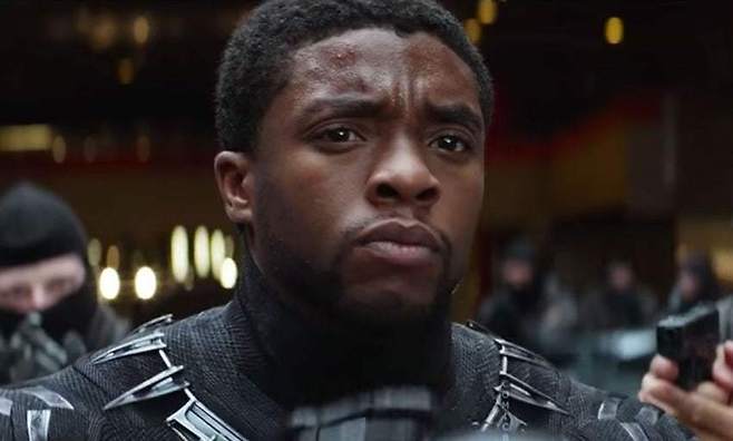 할리우드 배우 채드윅 보즈먼은 43세에 대장암으로 숨졌다. 영화 ‘블랙 팬서’의 한 장면.