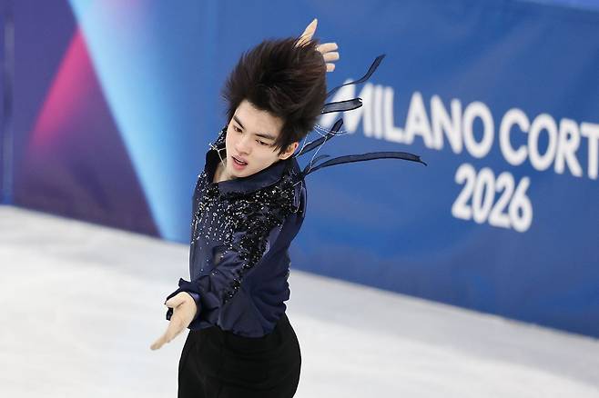 11일 열린 쇼트프로그램에서 연기를 펼치는 차준환. 밀라노=김종호 기자