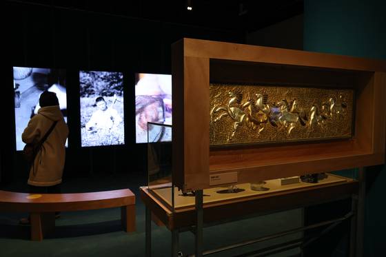 “The Famous Feast of the Horse” is on display at the National Folk Museum of Korea in Jongno District, central Seoul, on Dec. 16. [YONHAP]
