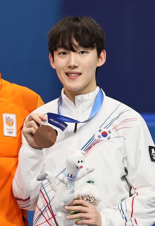 쇼트트랙 남자 1000m에서 동메달을 따낸 대표팀 막내 임종언. 뉴시스