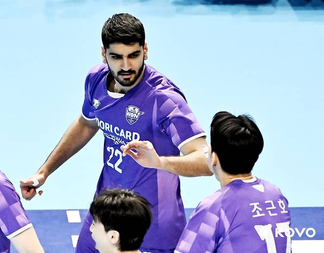 우리카드의 아시아쿼터 선수 알리(중앙) [한국배구연맹 제공. 재판매 및 DB 금지]