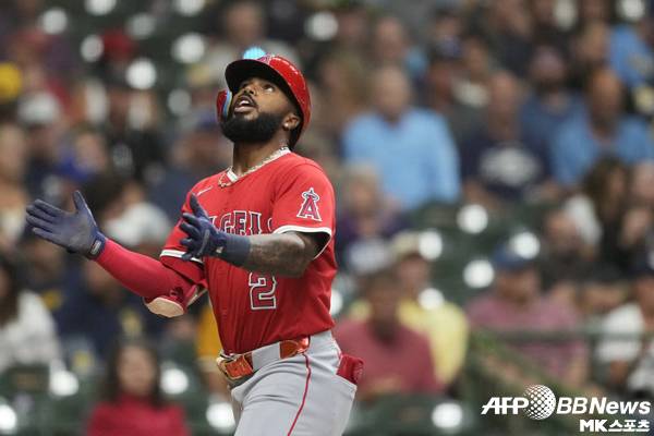 밀워키가 루이스 렌히포와 계약했다. 사진=ⓒAFPBBNews = News1