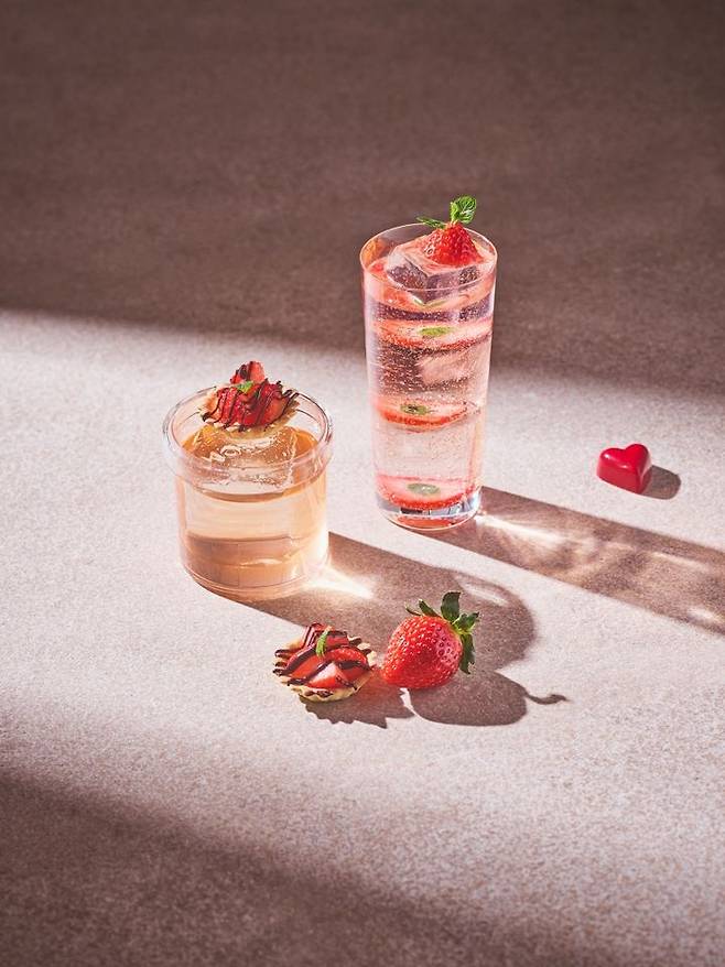 JW 메리어트 호텔 서울 ‘모보 바’의 ‘밸런타인데이 칵테일’ 2종. (사진=JW 메리어트 호텔 서울) *재판매 및 DB 금지