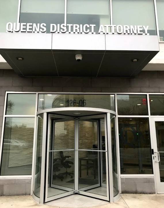 퀸즈 지방 검찰청
