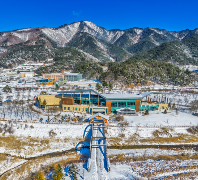 국립백두대간수목원 설경. 국립백두대간수목원