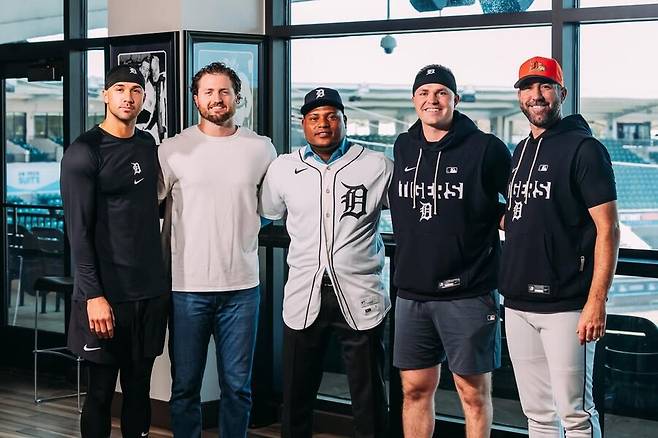 ▲ 디트로이트 선발로테이션 잭 플래허티, 케이시 마이즈, 프램버 발데스, 타릭 스쿠발, 저스틴 벌랜더(왼쪽부터). ⓒ디트로이트 타이거스 공식 SNS