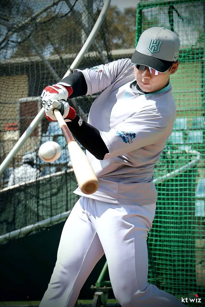 ▲ 최원준은 지난해 성적이 썩 좋지 않았으나 그의 기량과 잠재력을 살핀 KT는 4년 총액 48억 원의 계약을 안겼다 ⓒKT위즈