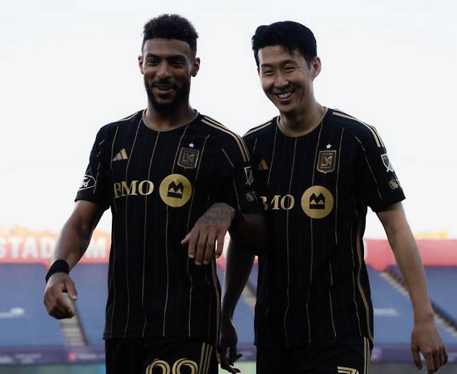 손흥민과 부앙가     사진캡처=LA FC 홈페이지