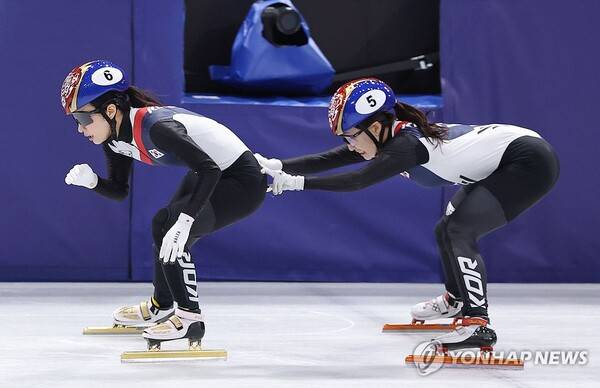 이번 올림픽의 한국 쇼트트랙 첫 금메달 유력 후보인 김길리(왼쪽)와 최민정. ⓒ연합뉴스