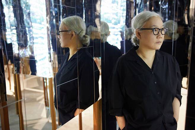 이불 작가. 윤형문