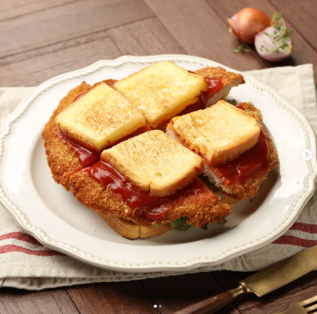 경부선 칠곡휴게소 한미식당의 인기 메뉴인 '치즈시내소'. 한미식당 인스타그램 캡처