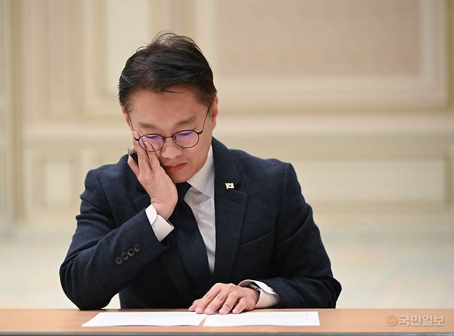 김남준 대변인이 지난 12일 청와대 영빈관에서 국민일보와 인터뷰하고 있다. 김지훈기자