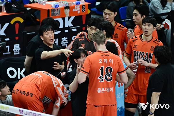 신영철 OK저축은행 감독은 최장 이동거리 팀의 고충에 대해 말했다. 사진 제공= KOVO