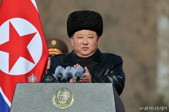 (평양 노동신문=뉴스1) = 북한 노동당 기관지 노동신문은 9일 "김정은 동지께서 조선인민군창건 78돐(주년)에 즈음하여 2월 8일 조선민주주의인민공화국 국방성을 축하방문하시고 전군의 장병들을 축하격려했다"고 보도했다.    [국내에서만 사용가능. 재배포 금지. DB 금지. For Use Only in the Republic of Korea. Redistribution Prohibited]  rodongphoto@news1.kr  Copyright (C) 뉴스1. All rights reserved. 무단 전재 및 재배포,  AI학습 이용 금지. /사진=(평양 노동신문=뉴스1)