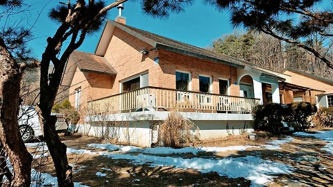 경매에 나온 경기 양평의 한 단독주택. [사진=유종우 PD]