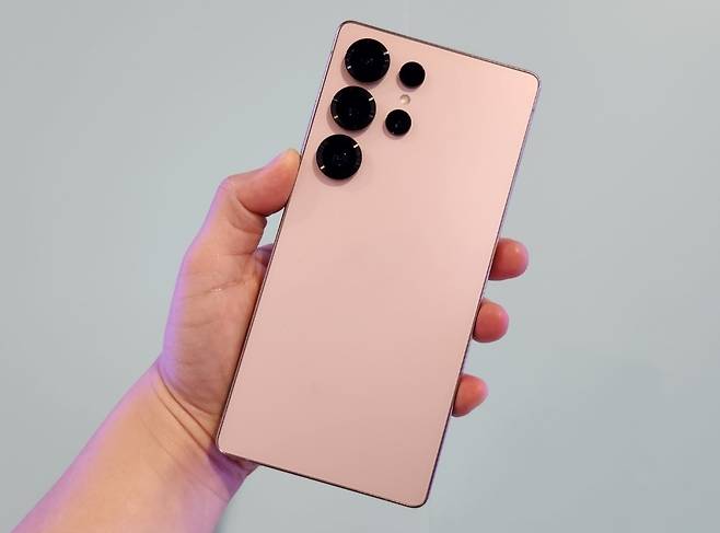 갤럭시 휴대폰 티타늄 핑크골드