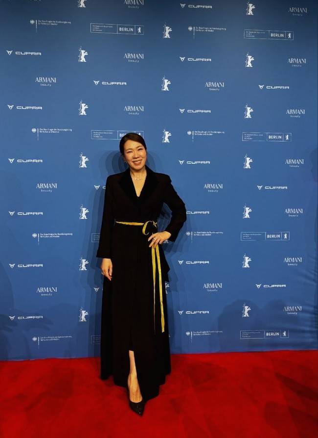 렛츠필름/아우라픽처스