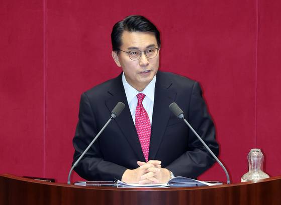 국민의힘 윤상현 의원이 9일 국회 본회의장에서 열린 정치·외교·통일·안보 분야 대정부질문에서 질문하고 있다. 〈사진=연합뉴스〉