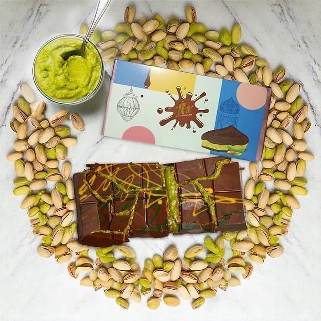 두바이 디저트 가게 ‘픽스 쇼콜라티에’가 2023년 출시한 초콜릿. 한 개에 우리돈 약 3만원에 육박한다. 픽스 쇼콜라티에