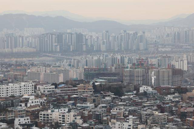 사진은 26일 서울 남산에서 바라본 아파트 단지 등 서울 시내의 모습. 2026.1.26 [사진=연합뉴스]