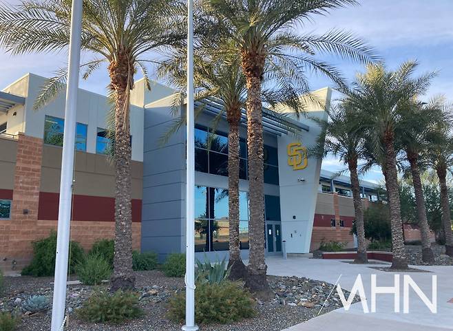 (미국 애리조나주에 위치한 샌디에이고 스프링캠프)