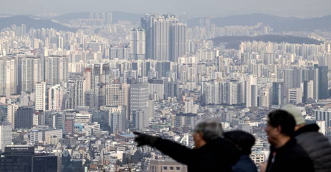 서울 남산에서 바라본 도심 내 거주지역의 모습. [헤럴드경제DB]