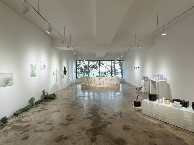 'The Time of Hands: 손의 시간 PART. 2' 2층 전시 전경. 리나갤러리 제공