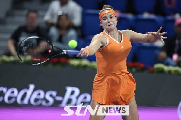 WTA 1000 카타르 오픈 우승한 카롤리나 무호바(체코). /사진=뉴시스(AP)