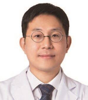 차경호 - 연세스타병원  신경외과 원장, 현 고려대 의과대 외래교수, 현 대한신경외과학회 정회원, 현 대한스포츠의학회 정회원, 전 서울척병원 전임의, 전 의정부 서울척병원 진료과장