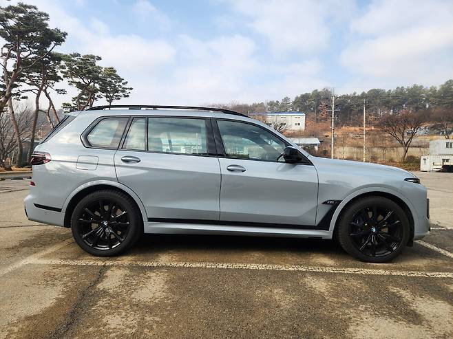 BMW X7 M60i의 측면부. /진상훈 기자