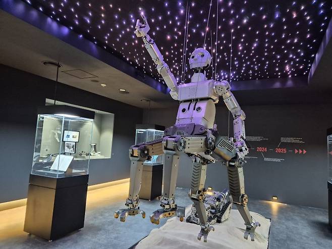 우리나라 휴머노이드 로봇의 출발인 4족 보행 로봇 '센토'