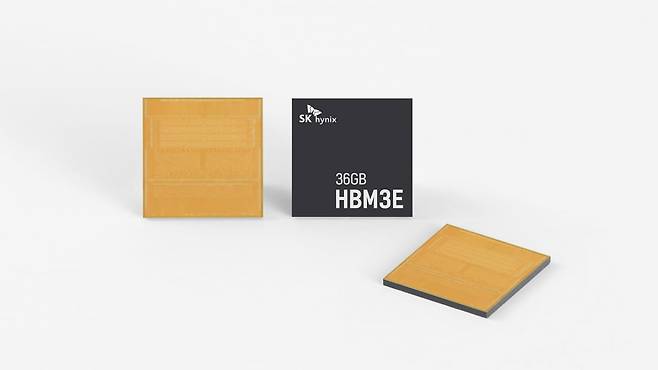 2024년 세계 최초로 개발한 HBM3E 12단 제품 / SK하이닉스 제공