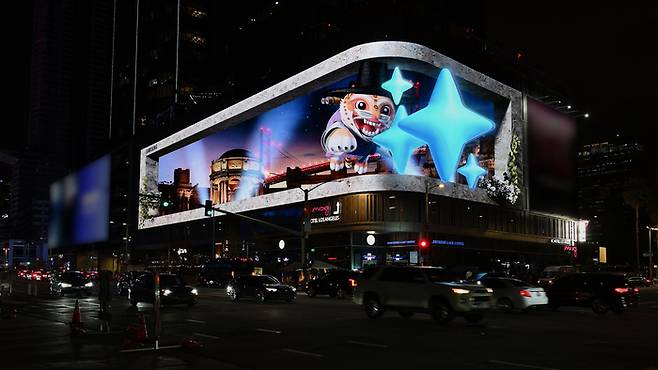 미국 LA 목시에서 진행 중인 3D 옥외광고 모습. [삼성전자]