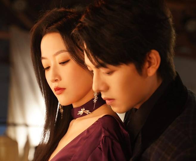 초단편 드라마 ‘봄밤 속으로 떨어지다’ [데일리쇼츠]