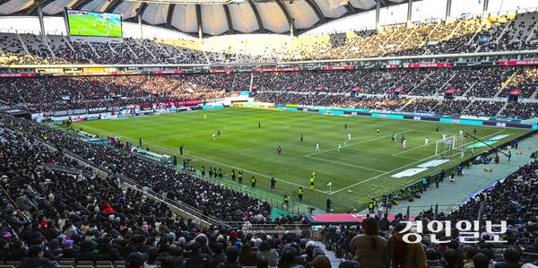 지난해 K리그1 경기가 열리고 있는 경기장의 모습. 사진은 기사 내용과 관련 없음. /경인일보DB