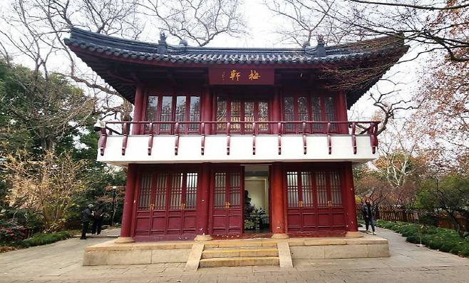 윤봉길의사를 기리는 사당인 매헌.