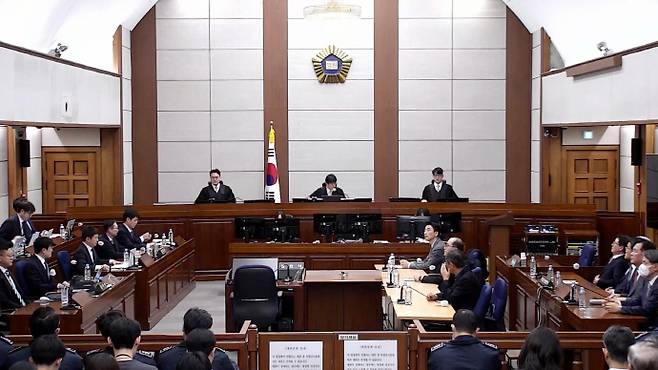 '내란 우두머리 혐의' 윤석열 1심 선고공판19일 서초구 서울중앙지방법원에서 12·3 비상계엄 관련 윤석열 전 대통령에 대한 내란 우두머리 혐의 1심 선고공판이 열리고 있다. /서울중앙지법 제공