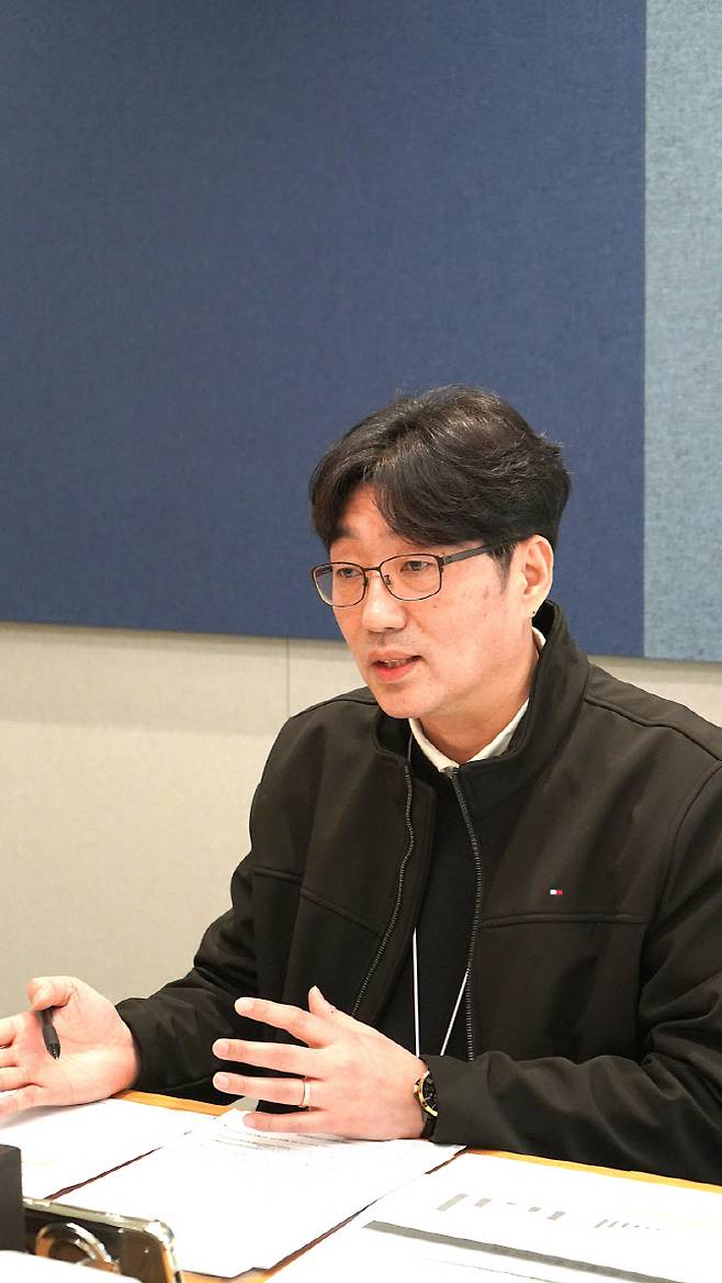 한태수 안랩 컨버전스개발실장(상무)이 최근 경기 성남시 분당구 본사에서 이데일리와의 인터뷰를 진행하고 있다. 사진=안랩