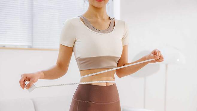 지방간을 결정하는 기준은 '체중'이 아닌 '허리둘레'다|출처: 클립아트코리아