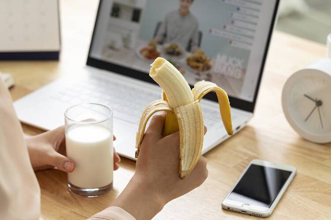부드러운 단맛의 바나나는 먹기가 간편해 아침 식사 대용으로 선택하는 사람이 많다. 사진=클립아트코리아