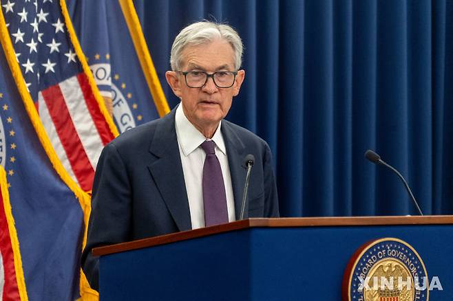 [워싱턴=신화/뉴시스] 제롬 파월 미 연방준비제도(Fed·연준) 의장이 지난달 28일 미국 워싱턴에서 기자회견하고 있다. 파이낸셜타임스(FT) 등에 따르면 연준은 18일(현지 시간) 홈페이지에 1월 FOMC 회의록을 공개했다. 2026.02.19.