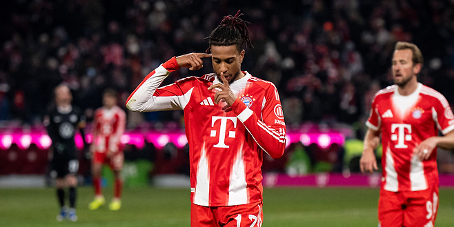 골 세리머니하는 바이에른 뮌헨의 마이클 올리세. 바이에른 뮌헨 구단 웹페이지 캡처