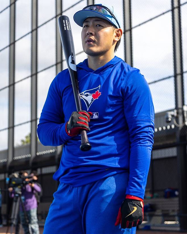 ▲ 라이브게임에서 폰세를 상대로 큼지막한 홈런포를 쳐낸 오카모토 카즈마 ⓒ토론토 블루제이스