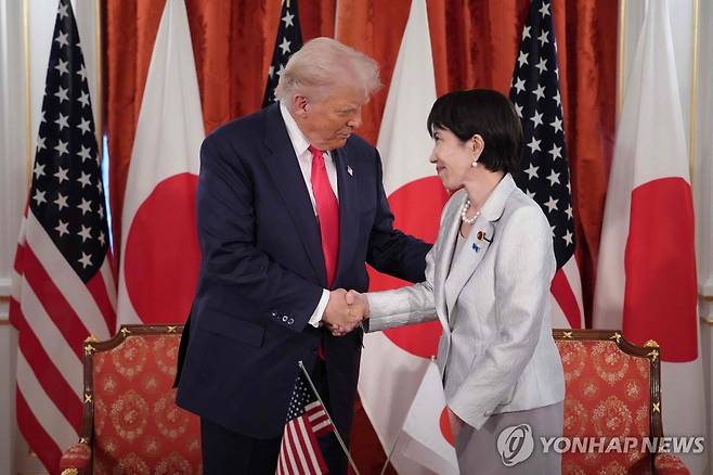 작년 10월 도쿄에서 만난 미일 정상 [AFP 연합뉴스 자료사진. 재판매 및 DB 금지]