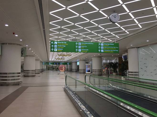 투르크멘 아시가바트 국제공항 [위키피디아 캡처. 재판매 및 DB 금지]