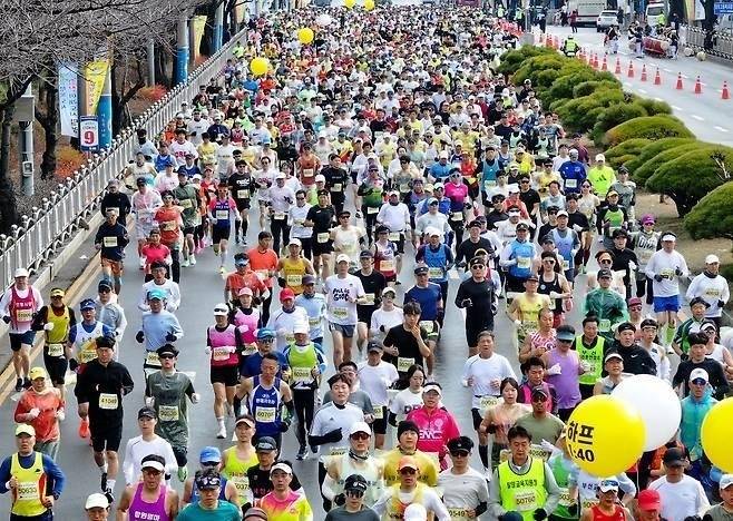 2024년 제20회 밀양아리랑마라톤 대회 [연합뉴스 자료 사진]