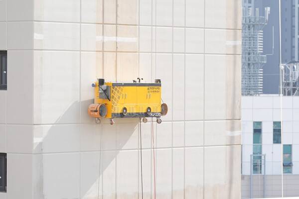 외벽도장로봇 ⓒ현대엔지니어링